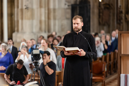Priesterweihe Byzantinischer Ritus im Stephansdom / Erzdiözese Wien/ Schönlaub