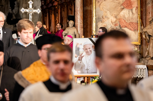 Stephansdom: Österreich nahm Abschied von Papst Franziskus / Erzdiözese Wien/ Schönlaub, Stephan Schönlaub Stephansdom: Österreich nahm Abschied von Papst Franziskus